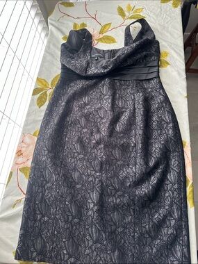 Jones of New York Black Textured knee length Dress with Satin Waistband